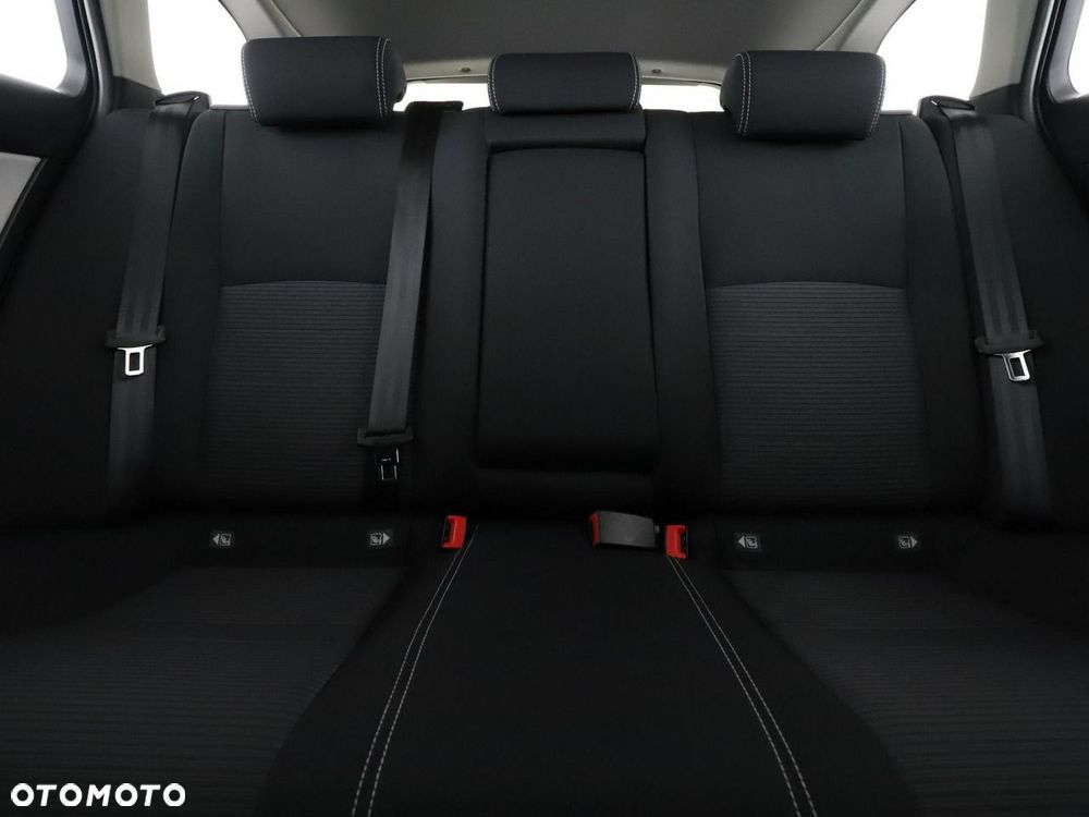 Toyota Avensis 1.8 Business Edition MS - 19