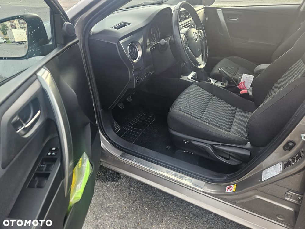 Toyota Auris 1.6 Comfort - 13