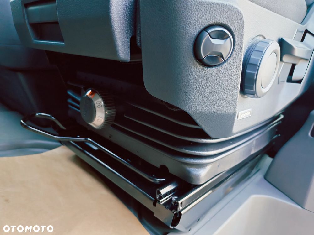 Volkswagen Crafter - 8