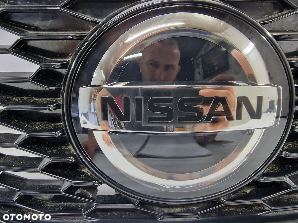 NISSAN QASHQAI II LIFT 17- ATRAPA / GRILL PRZEDNI PRZÓD / ZNACZEK NA KAMERE / POD RADAR , NR 62310HV3 , NR AUKCJI GR112 - 12