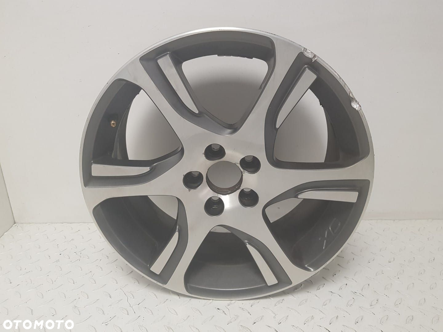 FELGA ALUMINIOWA VOLVO XC60 7,5 X 18 ET55 5X108 31280139 - 2