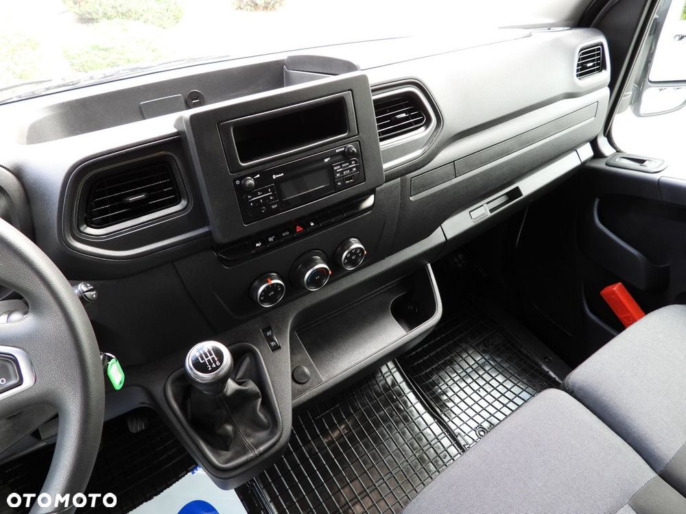 Renault MASTER PLANDEKA 10 PALET WEBASTO TEMPOMAT LEDY PNEUMATYKA KLIMATYZACJA  165KM - 31