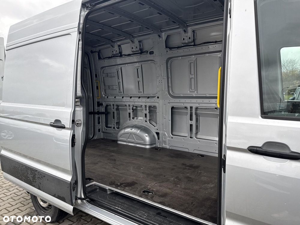 Volkswagen Crafter - 28
