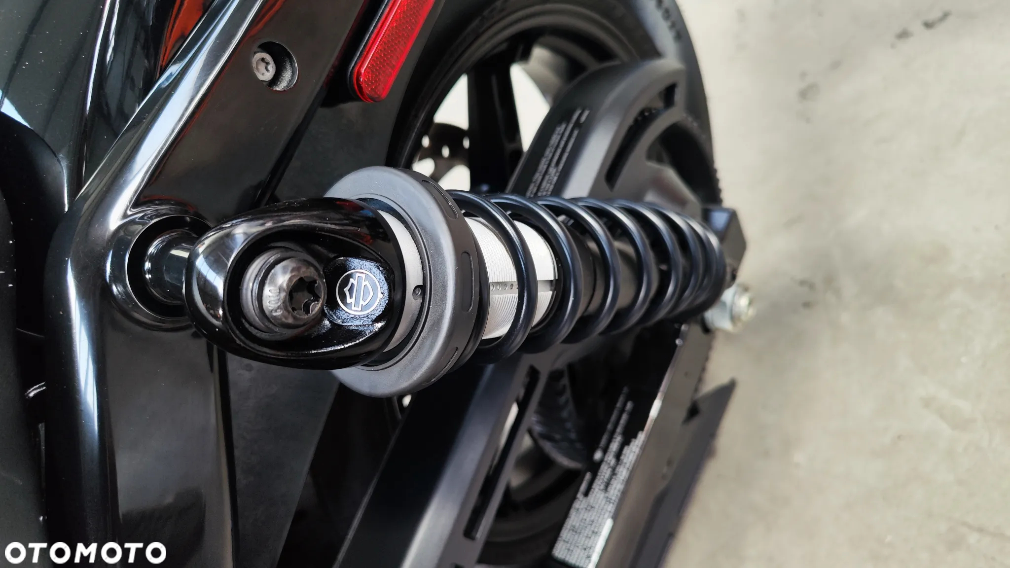 Harley-Davidson Sportster Nightster 975 - 34