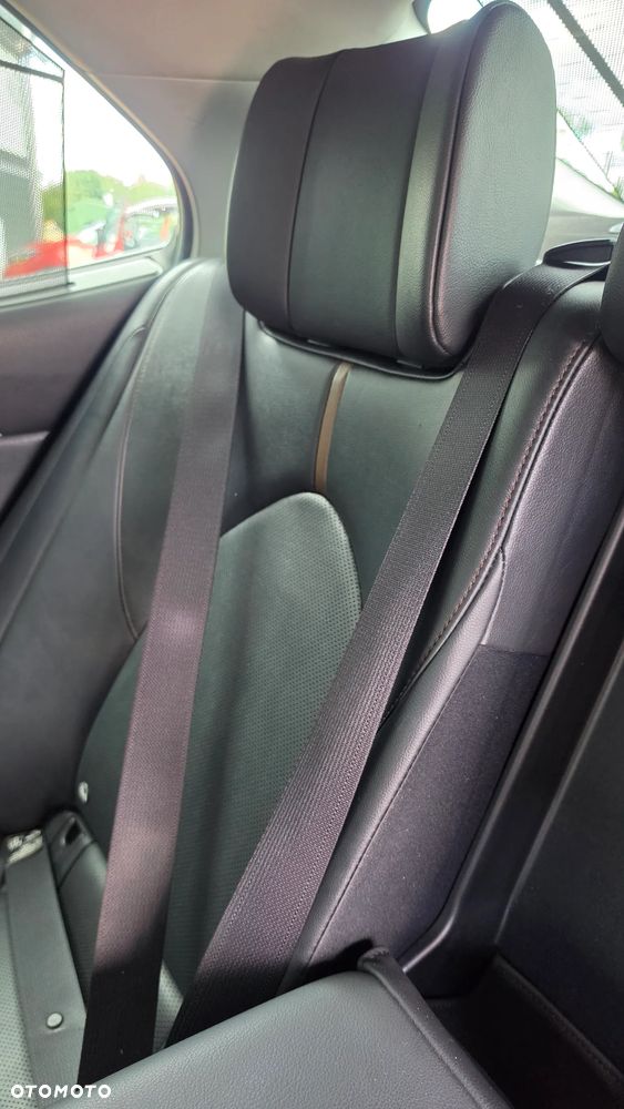 Toyota Camry 2.5 Hybrid Executive CVT - 12