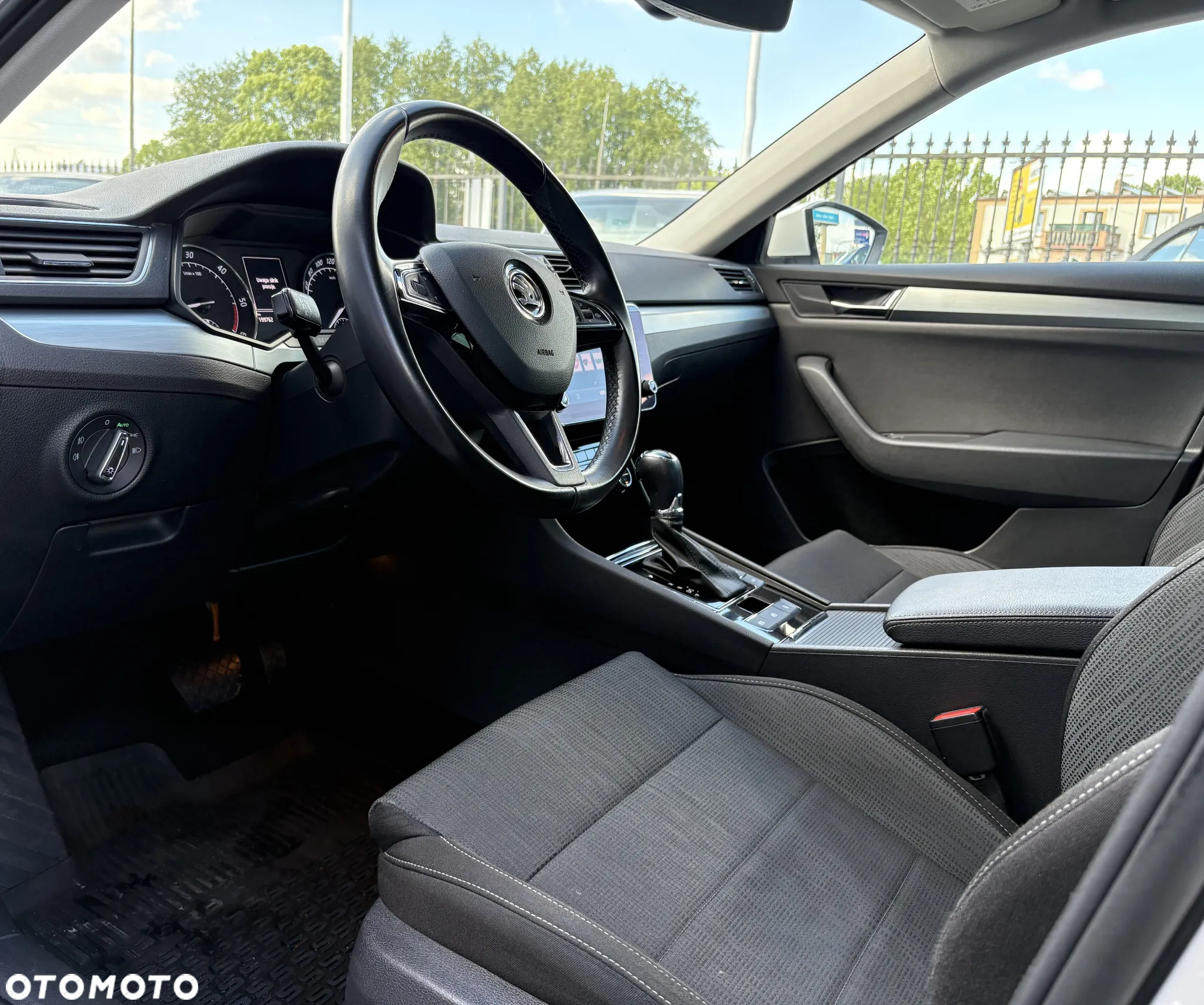Skoda Superb 2.0 TDI Ambition DSG7 - 12
