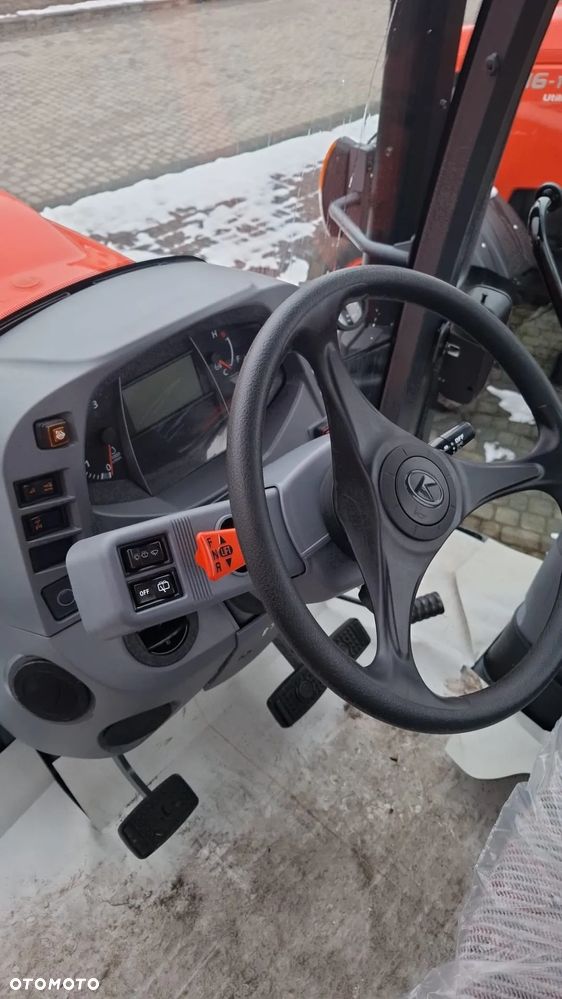 Kubota M6101 Utylity - 5