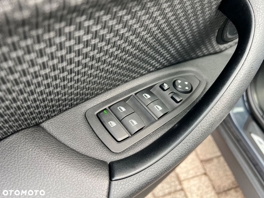 BMW X1 xDrive18d Advantage - 20