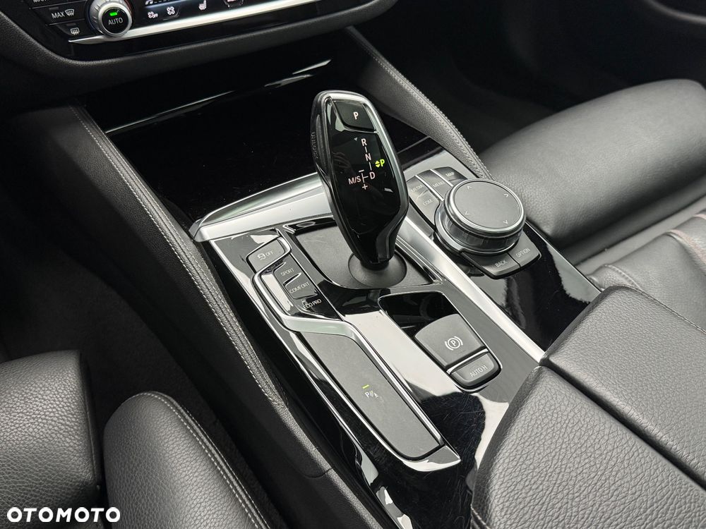 BMW Seria 5 540i xDrive M Sport sport - 7