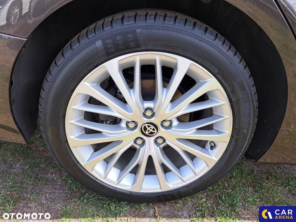 Toyota Camry - 14