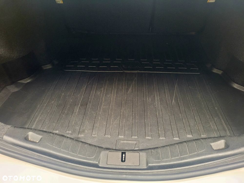 Ford Fusion - 36