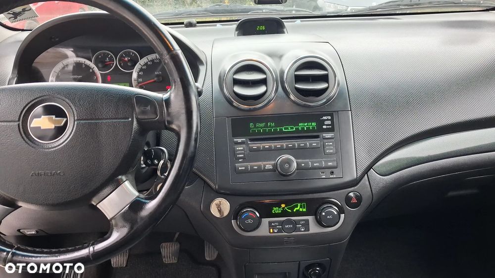 Chevrolet Aveo 1.4 16V LT - 14