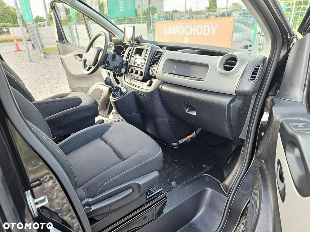 Nissan NV300 - 13