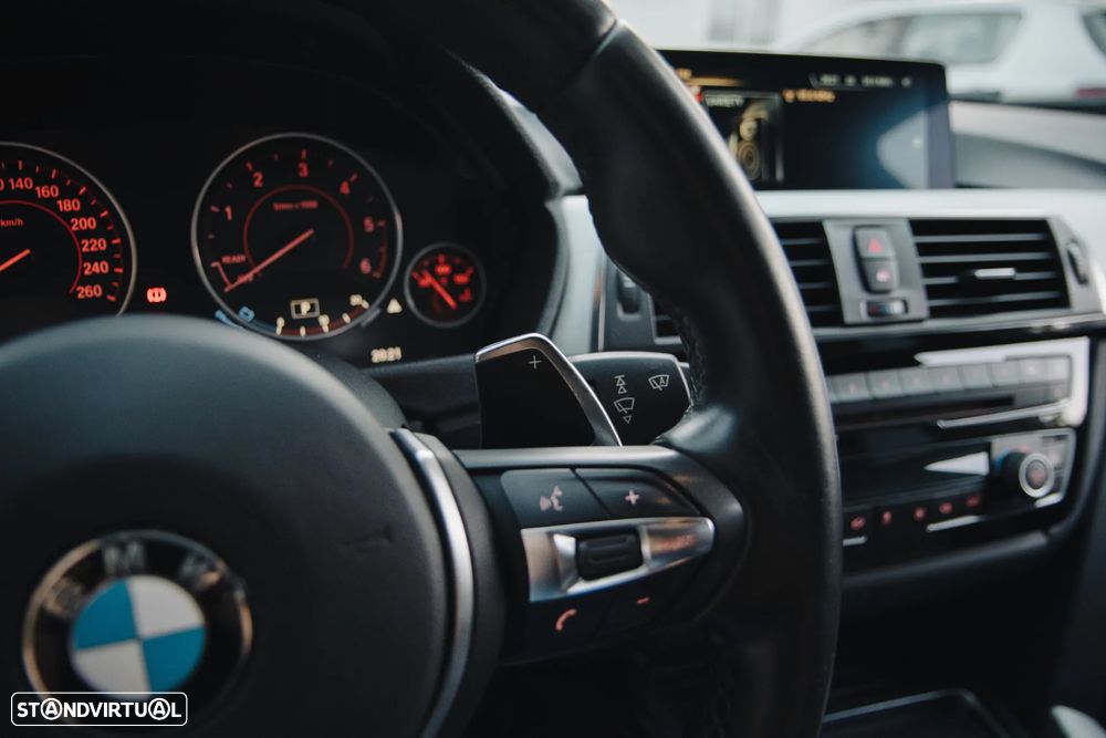 BMW 320 d Touring Aut. M Sport - 10