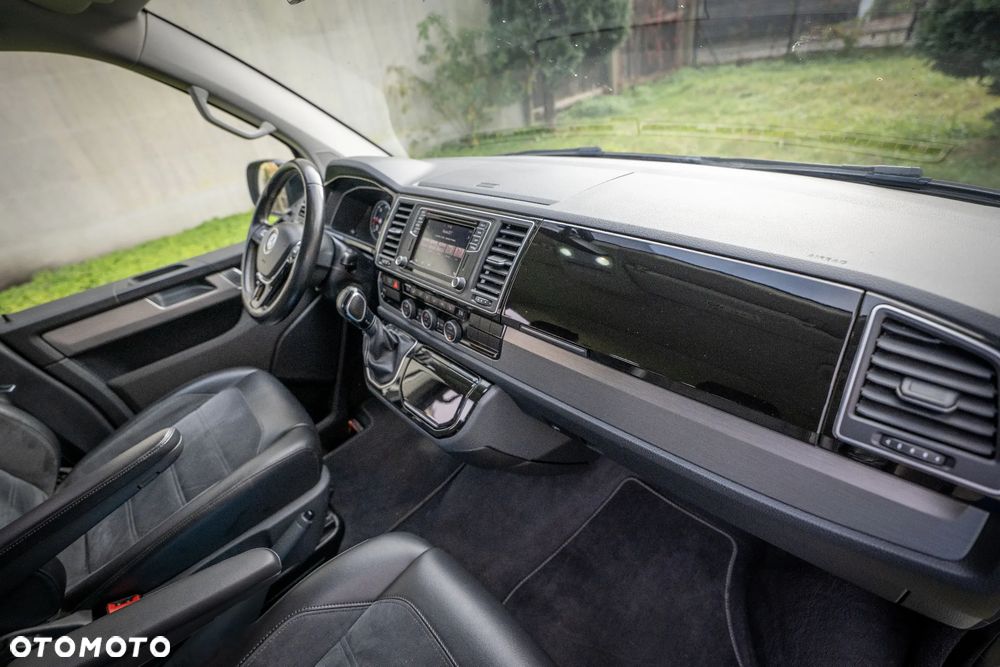 Volkswagen Multivan - 11