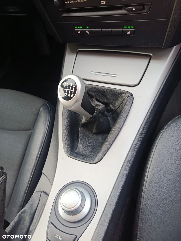 BMW Seria 3 325i - 23