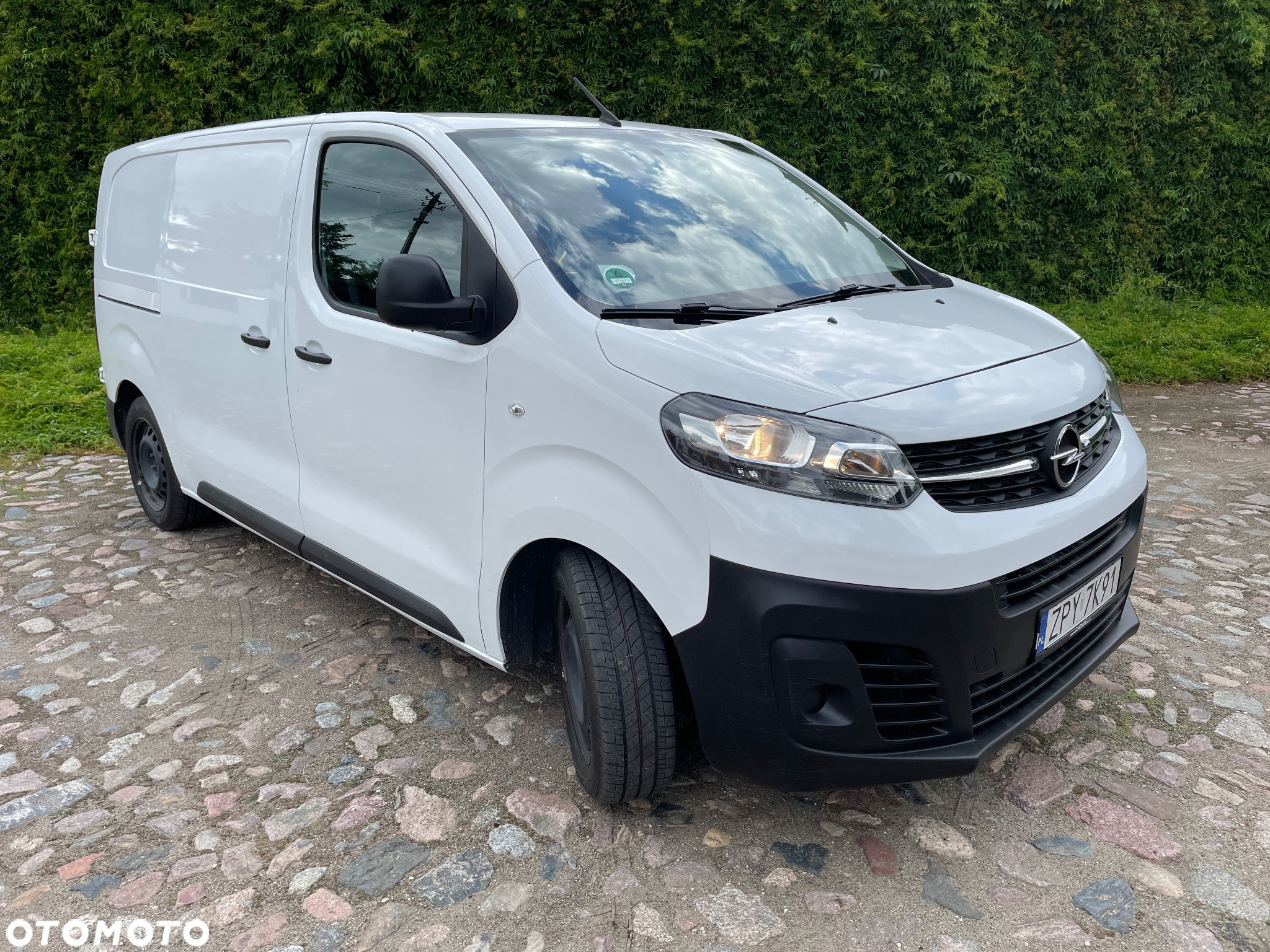 Opel Vivaro - 2