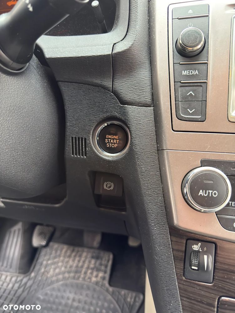 Toyota Avensis 2.2 D-4D Premium - 28