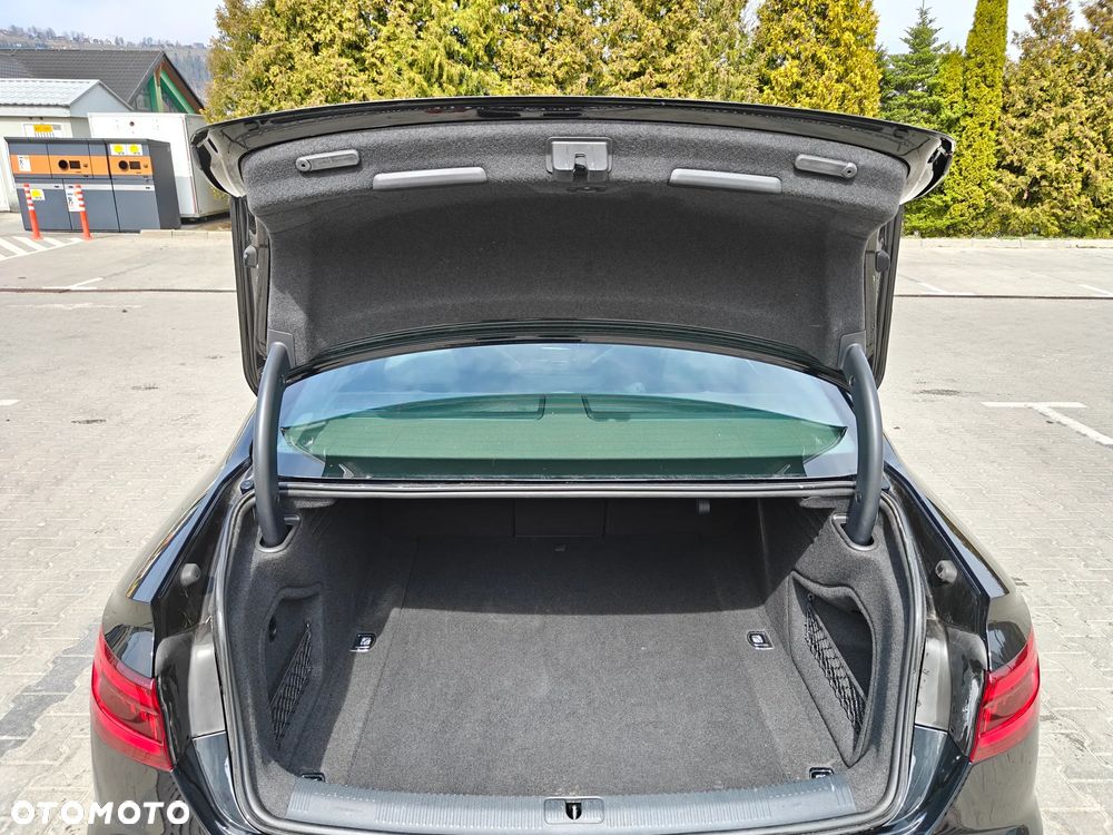 Audi A4 Limousine 2.0 TFSI quattro S tronic design - 10