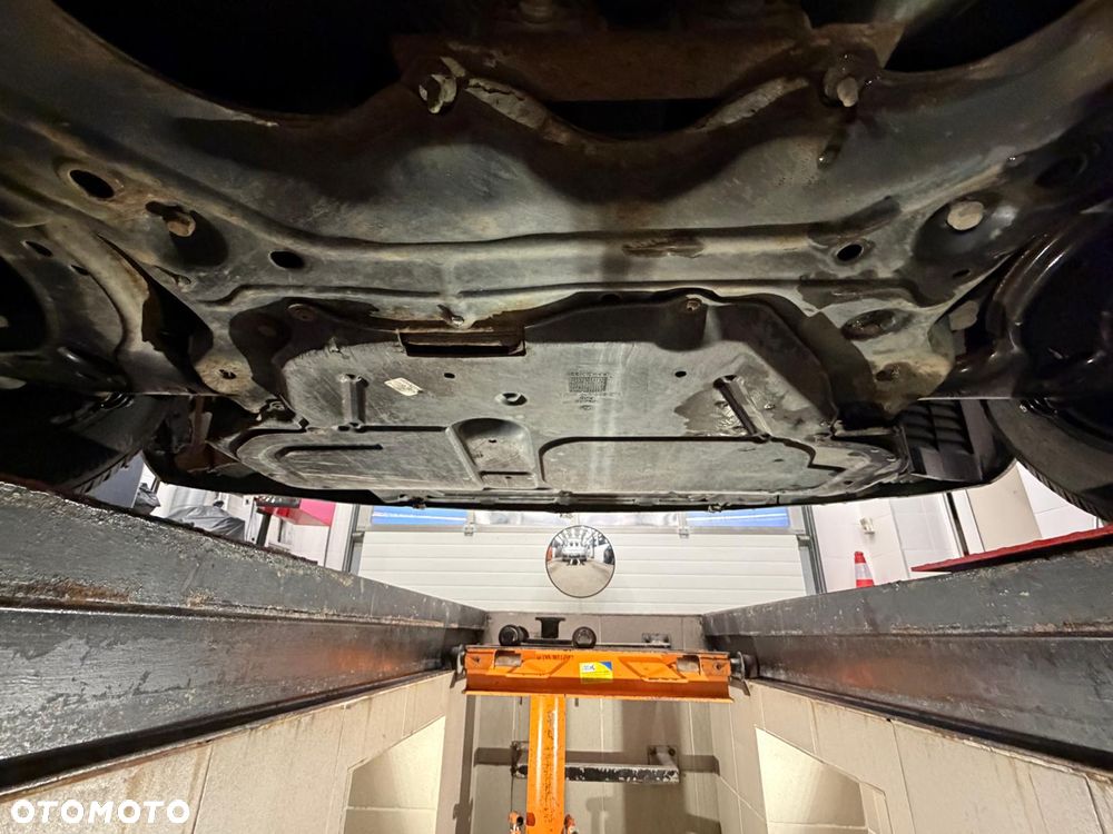 Volkswagen New Beetle - 9
