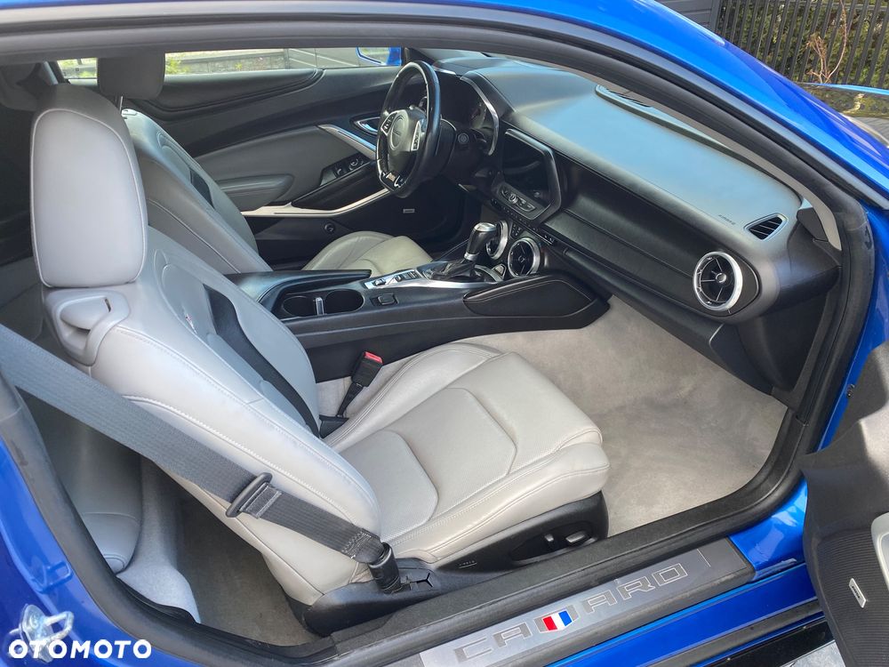 Chevrolet Camaro 6.2 V8 Coupe - 8
