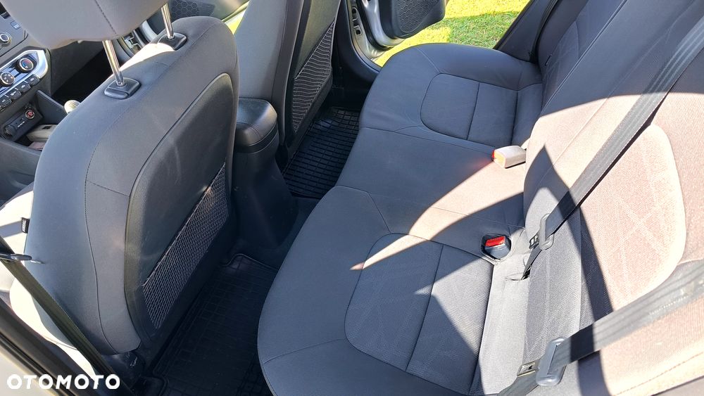 Kia Rio 1.1 crdi L - 34