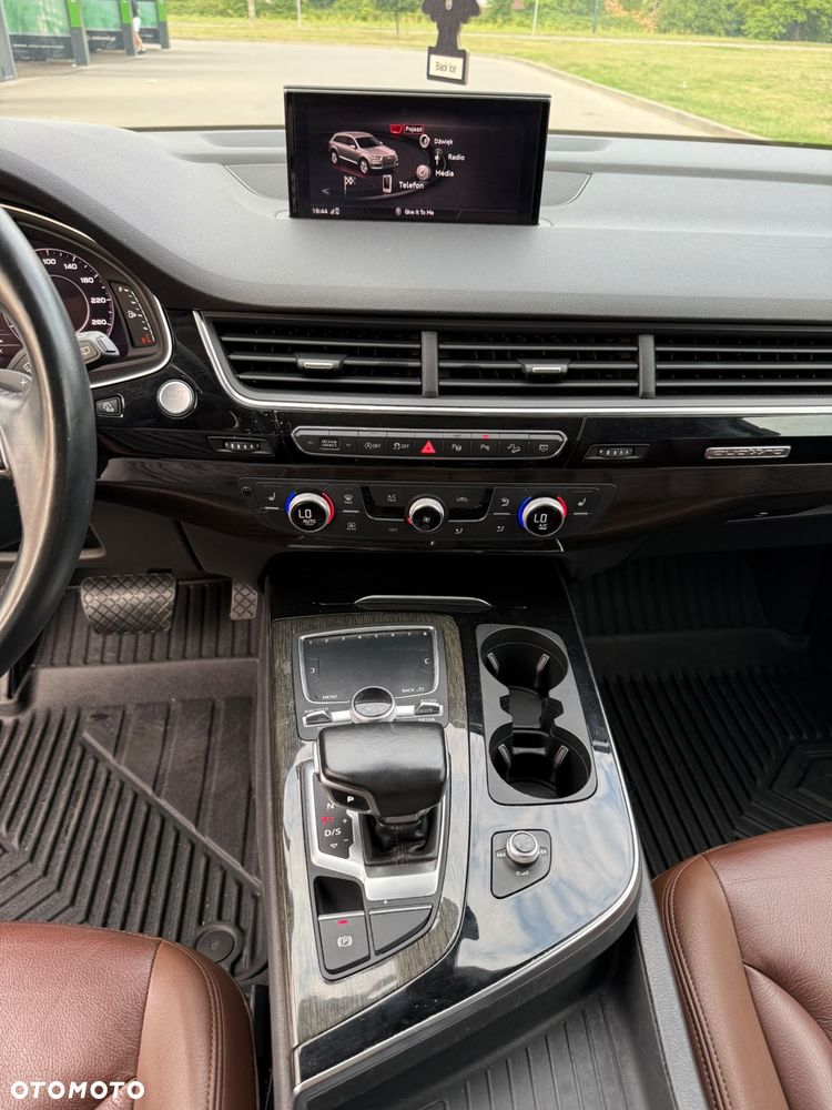 Audi Q7 - 28