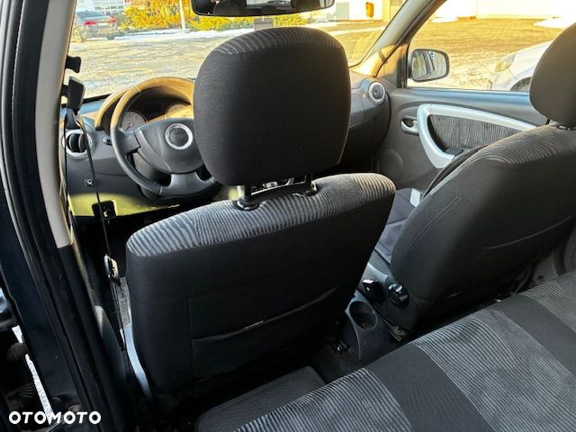 Dacia Sandero 1.6 Laureate - 12