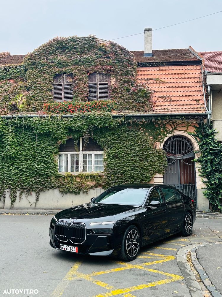BMW Seria 7 740d xDrive MHEV - 7