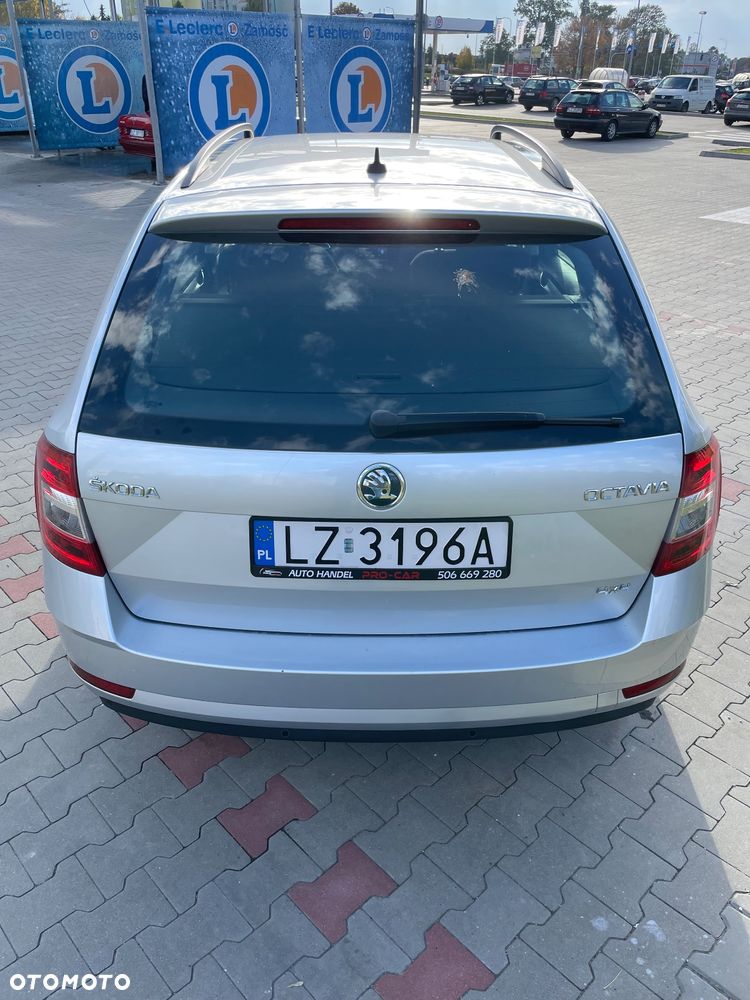 Skoda Octavia 2.0 TDI SCR 4x4 Ambition DSG - 5