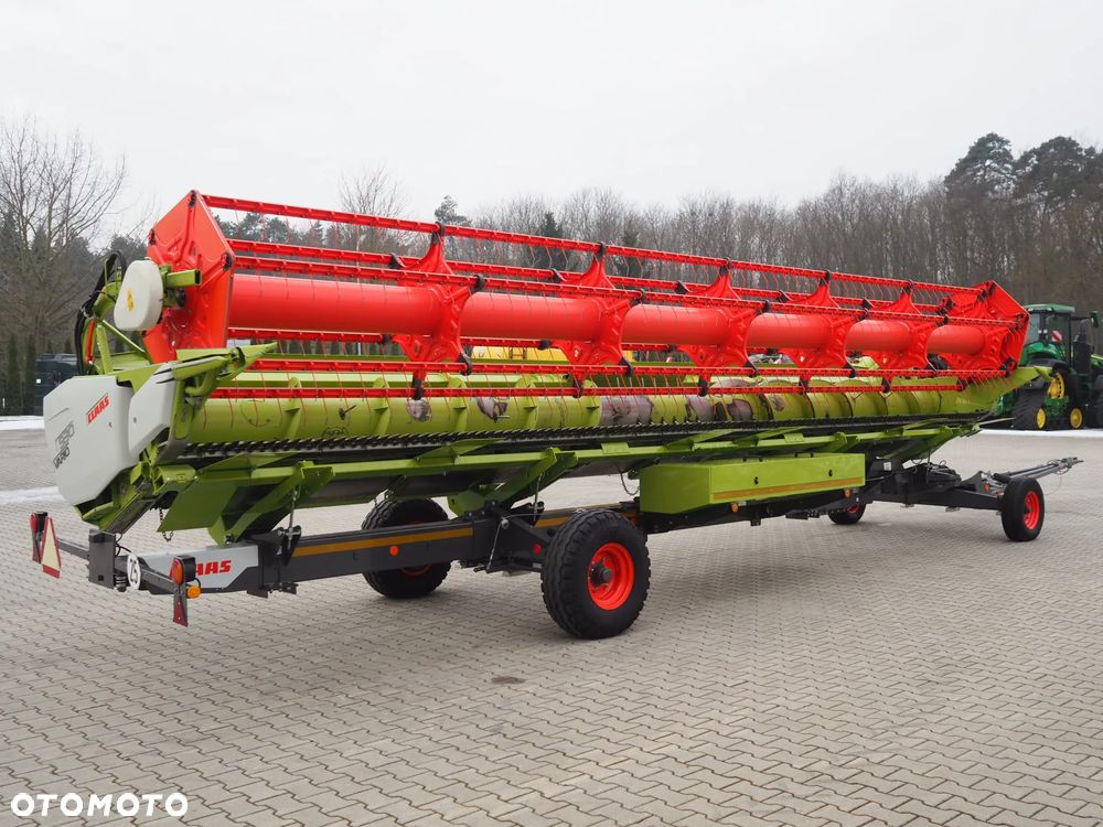 Claas Lexion 7500 + V930 - 13