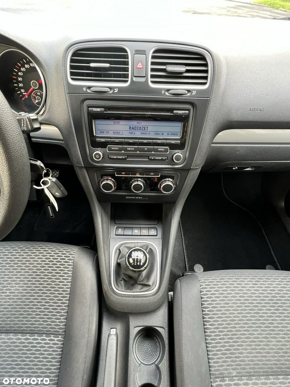 Volkswagen Golf - 15