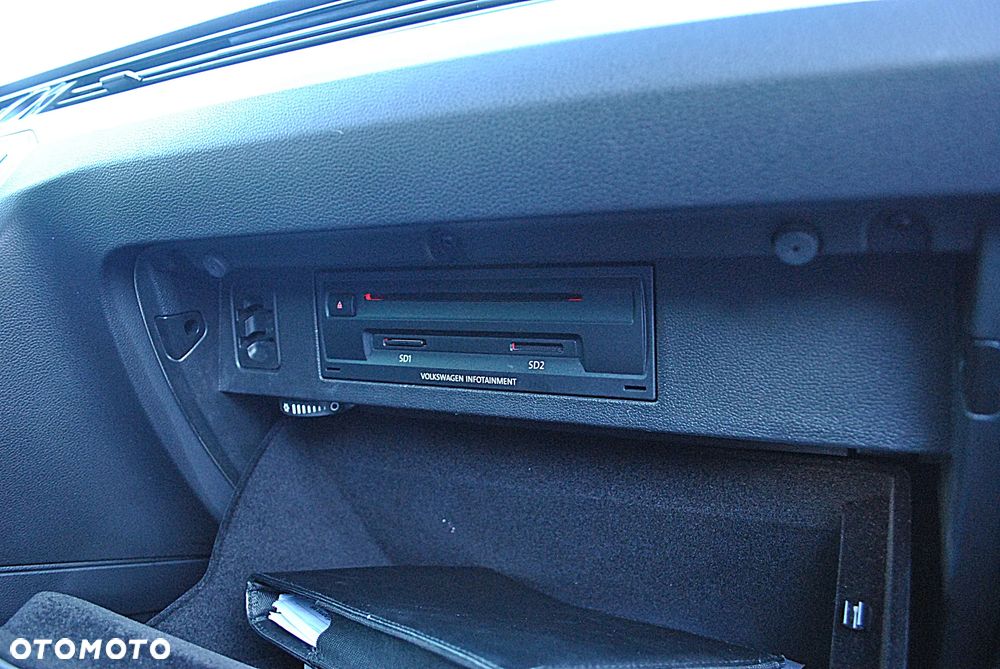 Volkswagen Passat 2.0 TDI SCR DSG Comfortline - 24