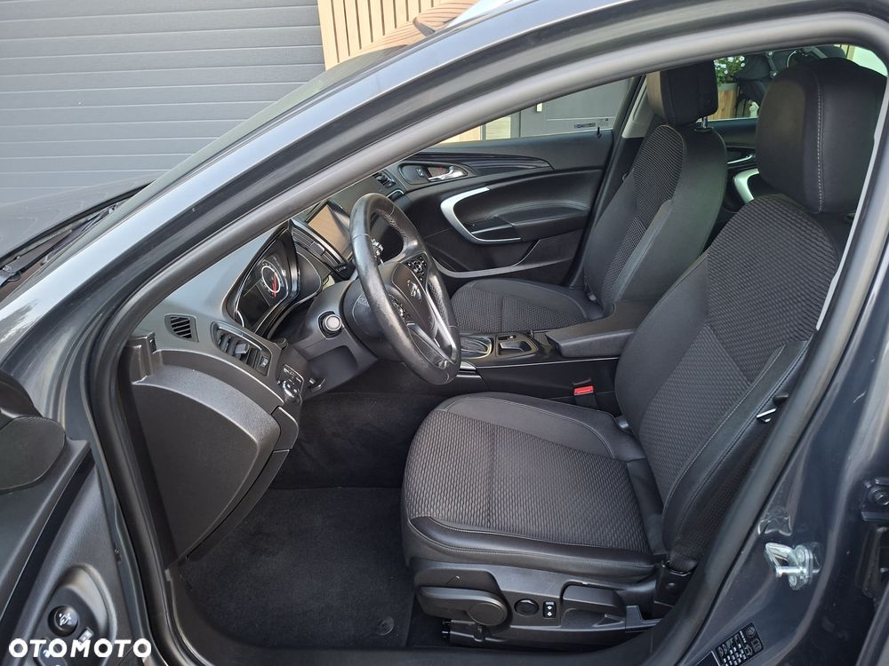 Opel Insignia - 8