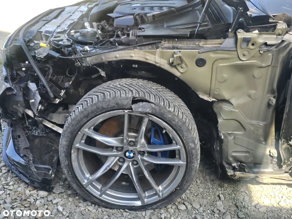 BMW Seria 3 318d Edition M Sport Shadow - 29