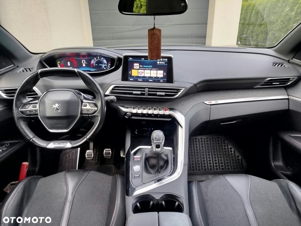 Peugeot 3008 1.2 PureTech Allure S&S - 10