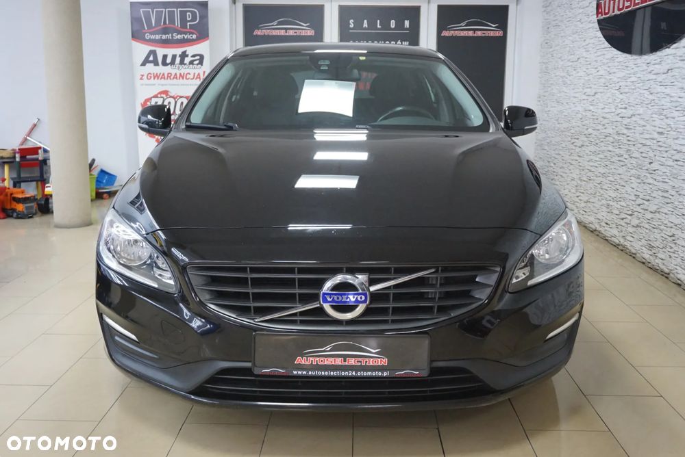 Volvo V60 D2 Kinetic - 2