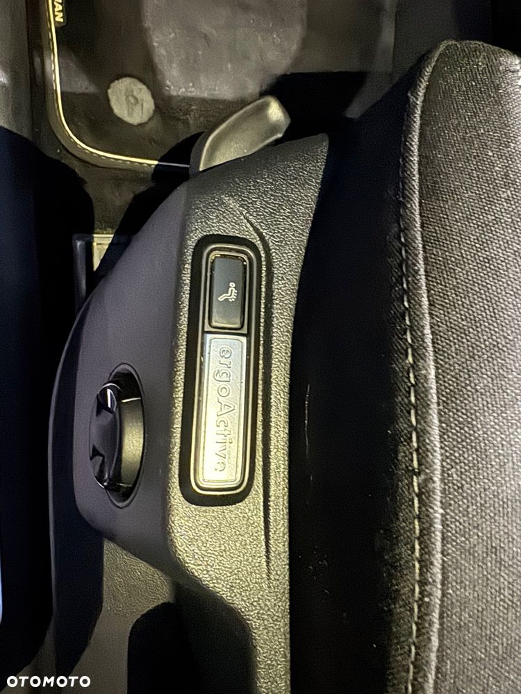 Volkswagen Tiguan - 27