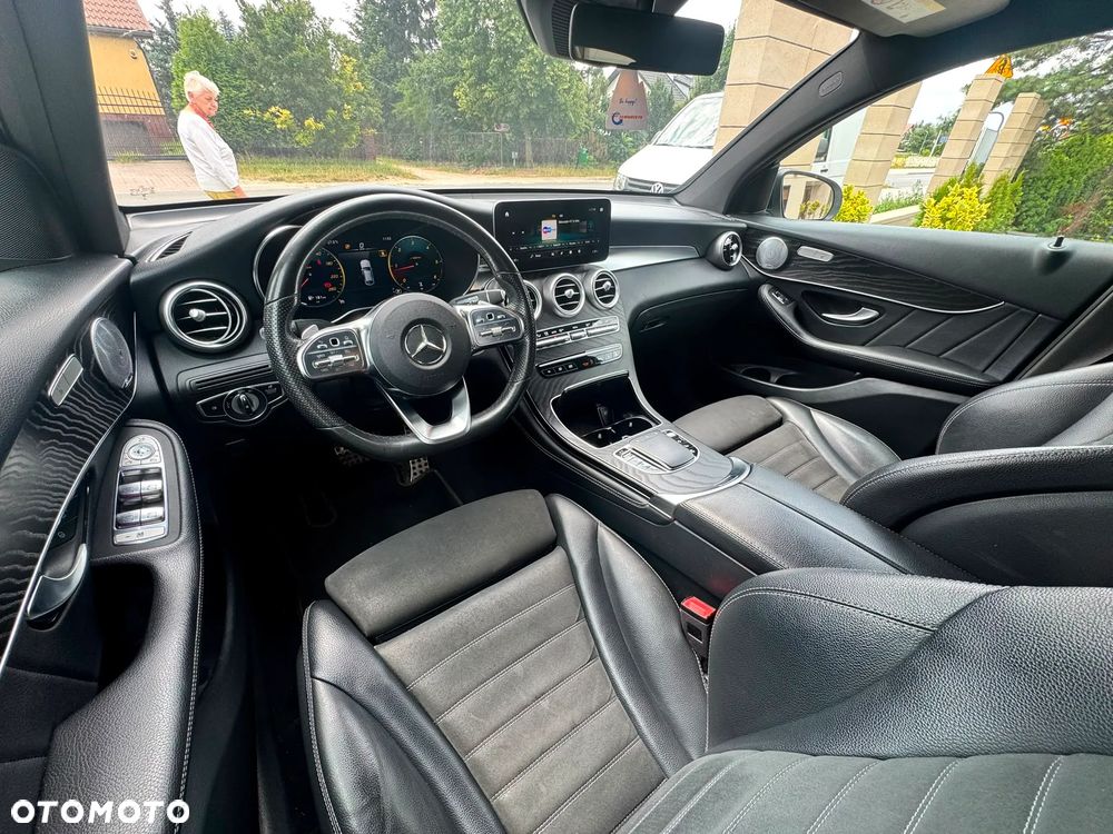Mercedes-Benz GLC 220 d 4Matic 9G-TRONIC AMG Line - 25