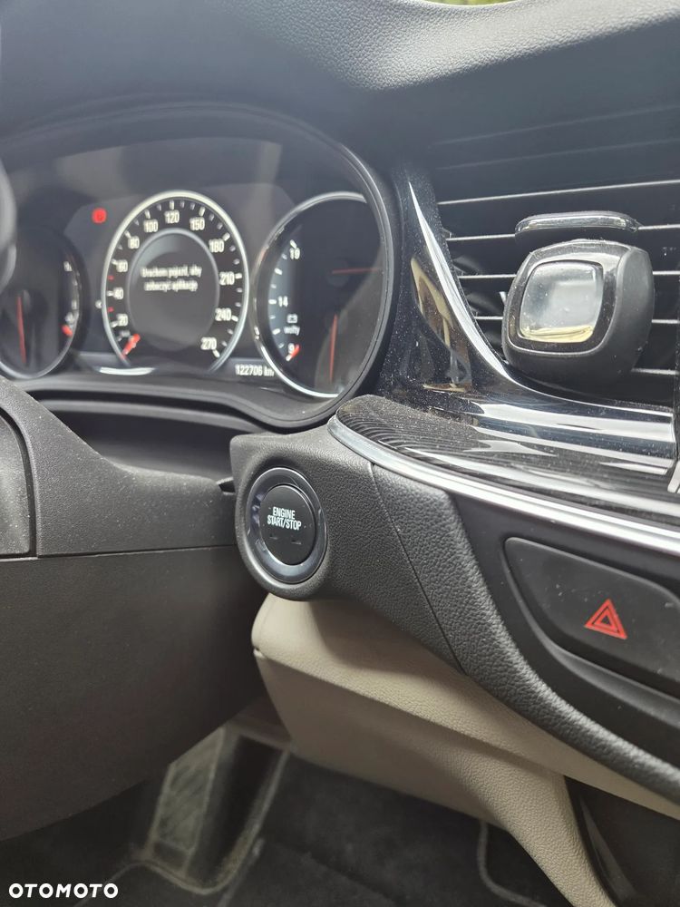 Opel Insignia 1.5 T Exclusive S&S - 27