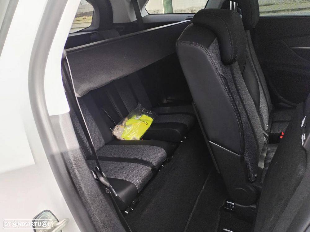 Peugeot 5008 1.5 BlueHDi Allure - 12