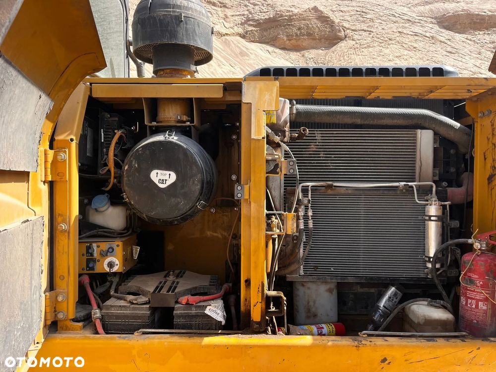Caterpillar 323DL - 10