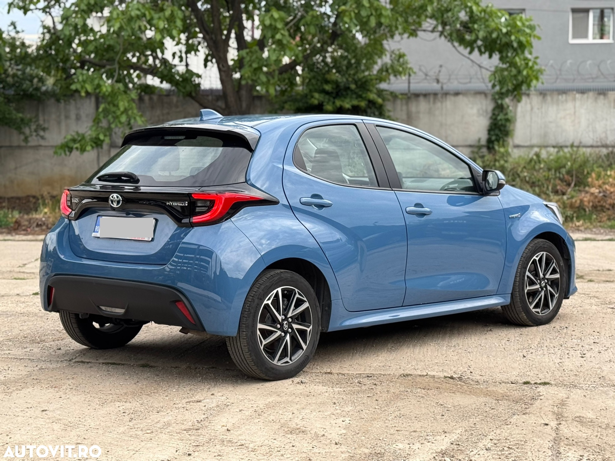Toyota Yaris Hybrid 116 1.5 VVT-i Business Edition - 4