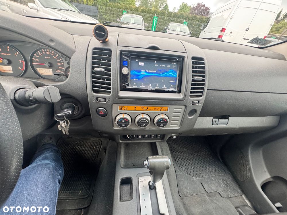 Nissan Navara DPF Autm Premium - 19