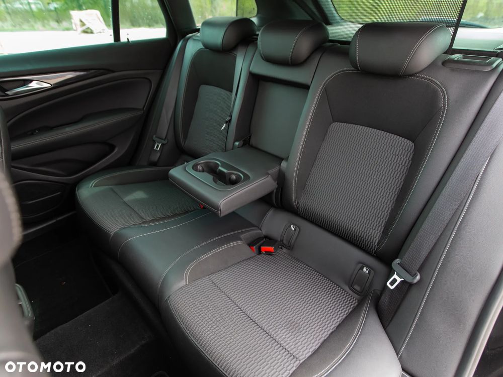 Opel Insignia 2.0 CDTI Elegance S&S - 19