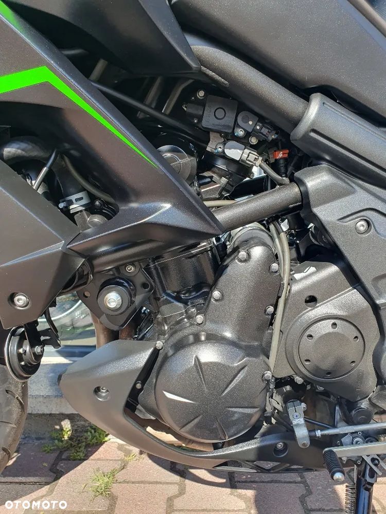 Kawasaki Versys 650 - 9