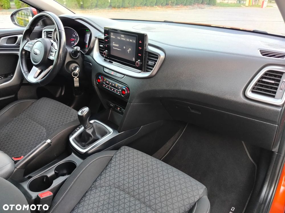 Kia XCeed 1.4 T-GDI M - 11