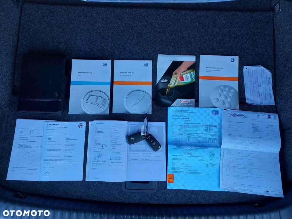 Volkswagen Tiguan 2.0 TDI 4Mot R-Style DSG - 38