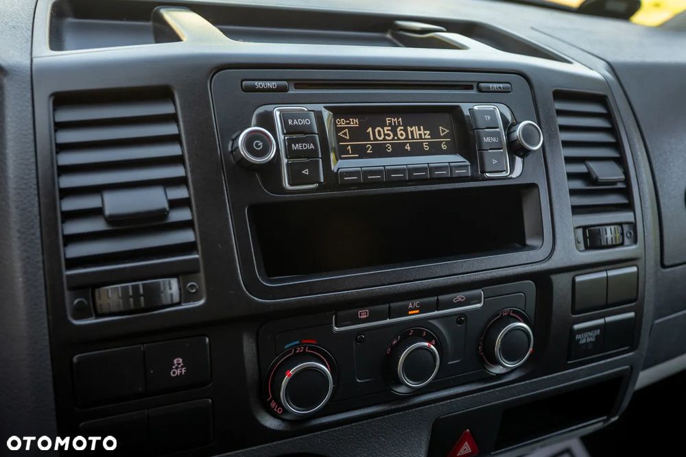 Volkswagen T5 Transporter LONG - 23