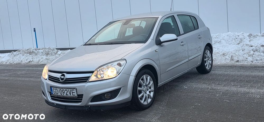 Opel Astra 1.6 Cosmo - 1